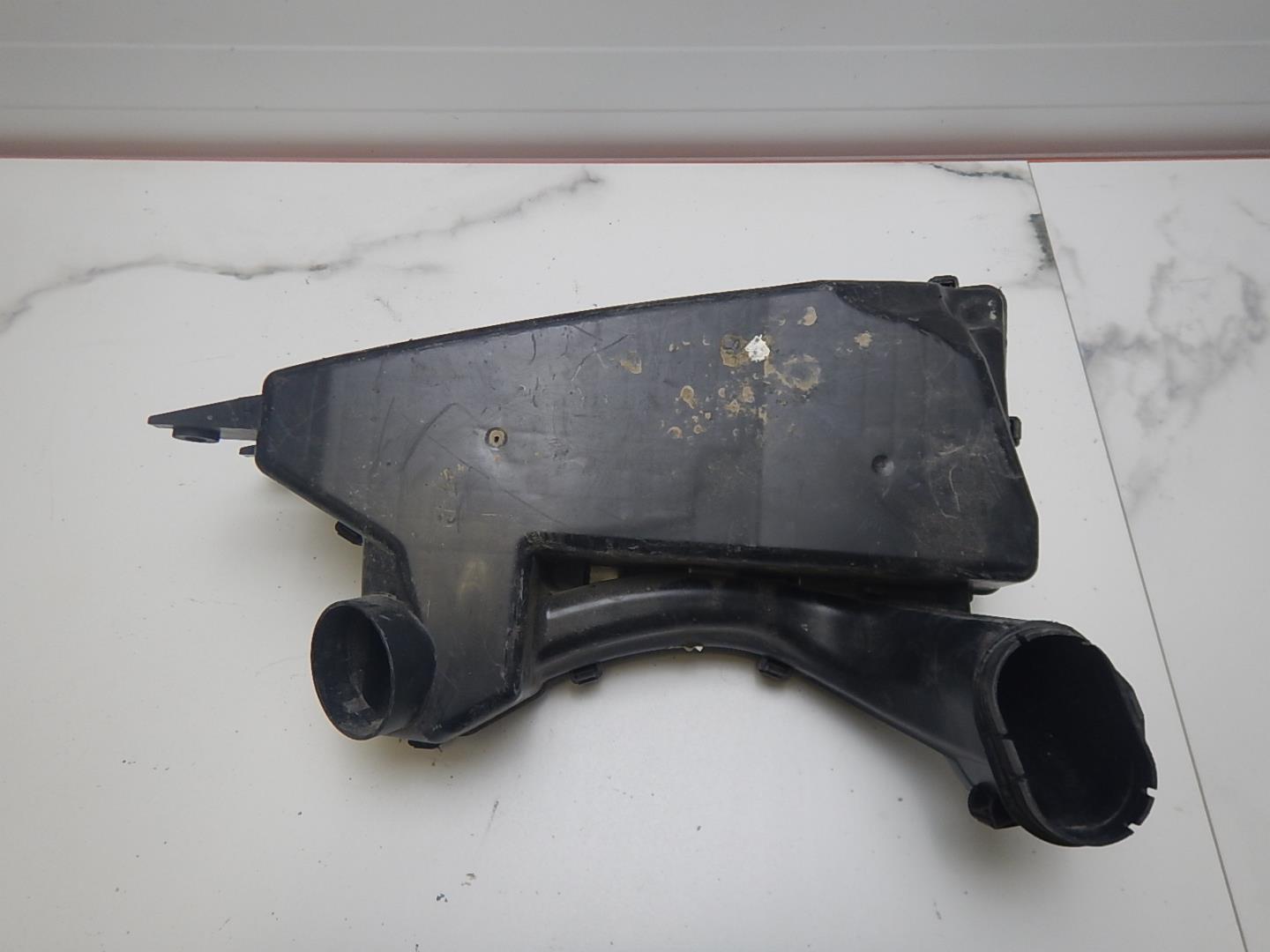 Резонатор воздушного фильтра