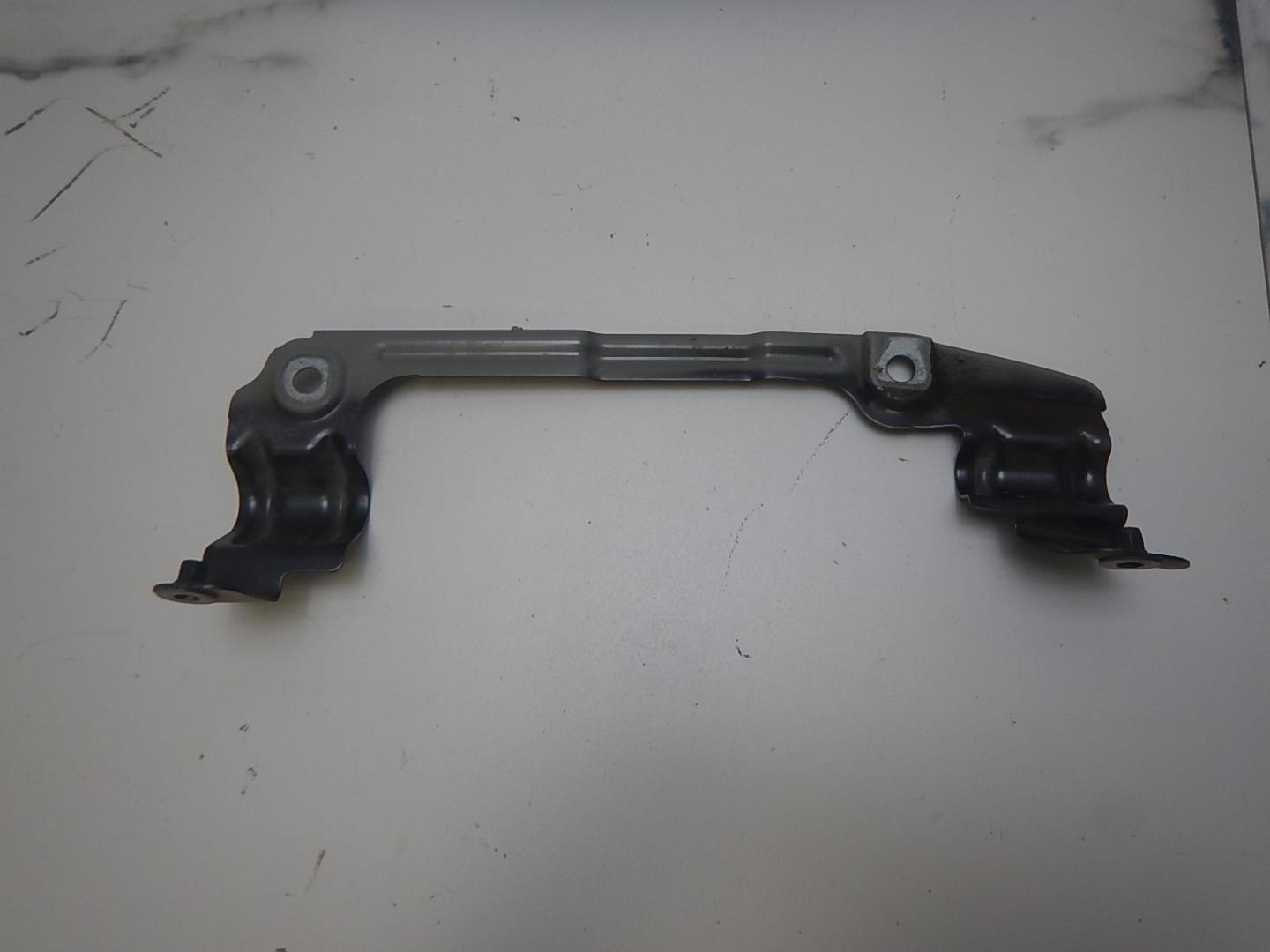 Кронштейн крепления крыла