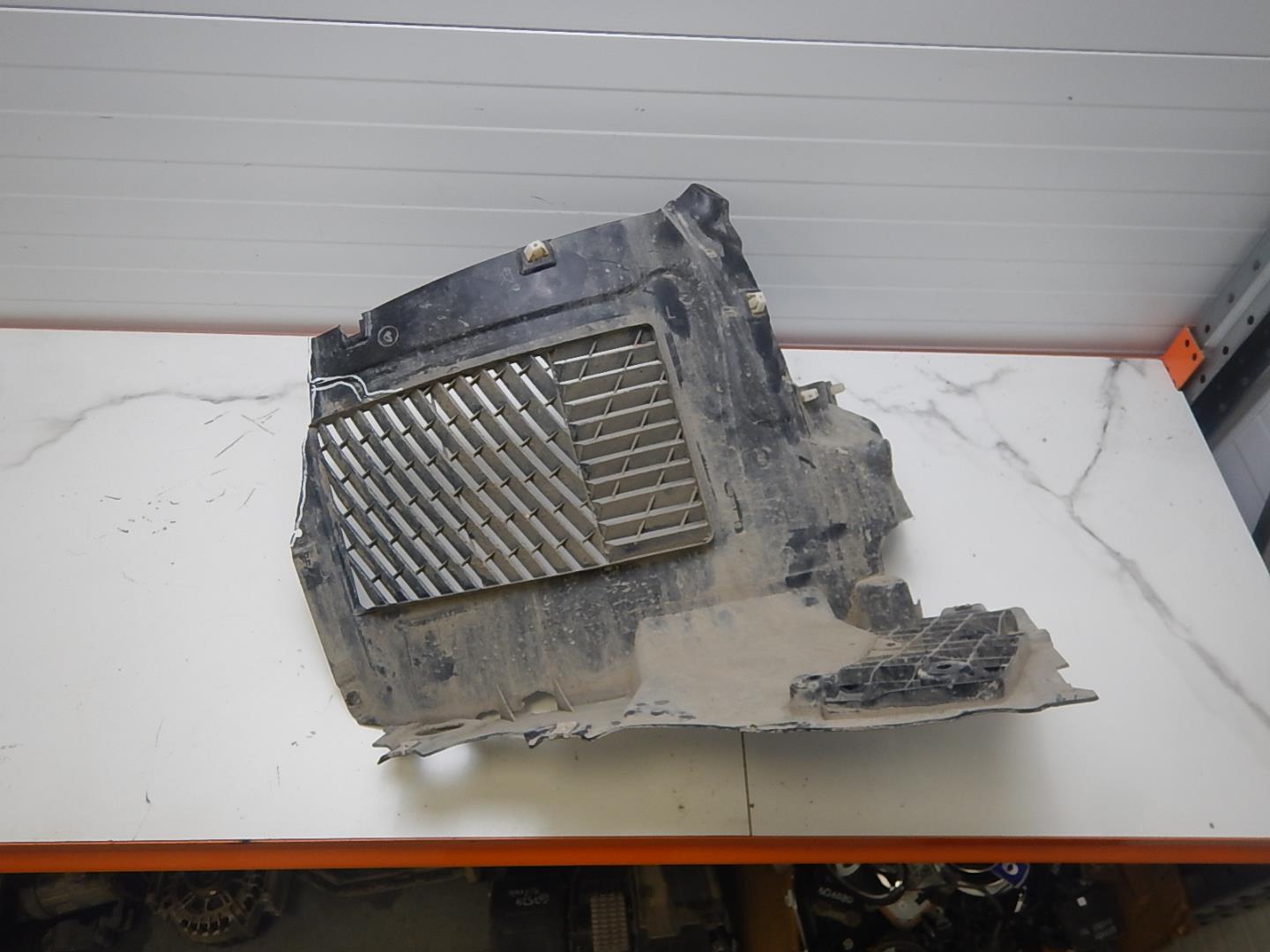 Локер передний правый