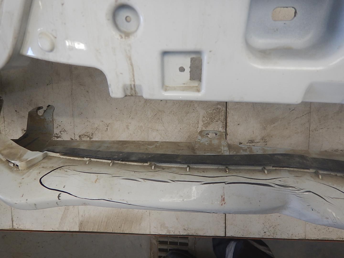 Бампер передний