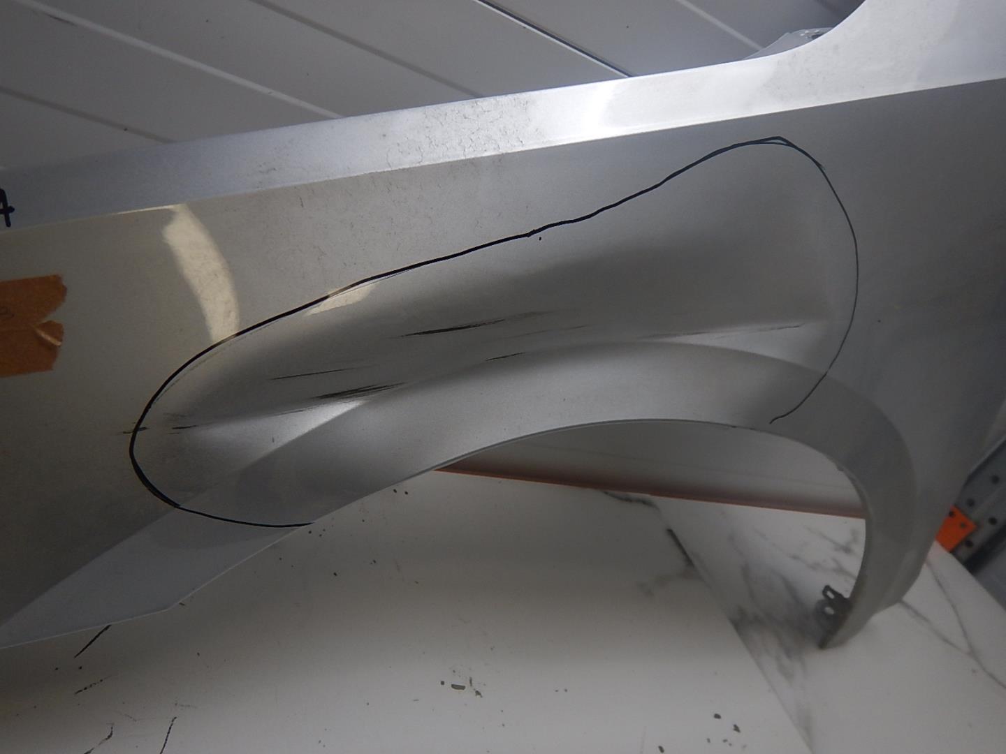 Крыло переднее левое