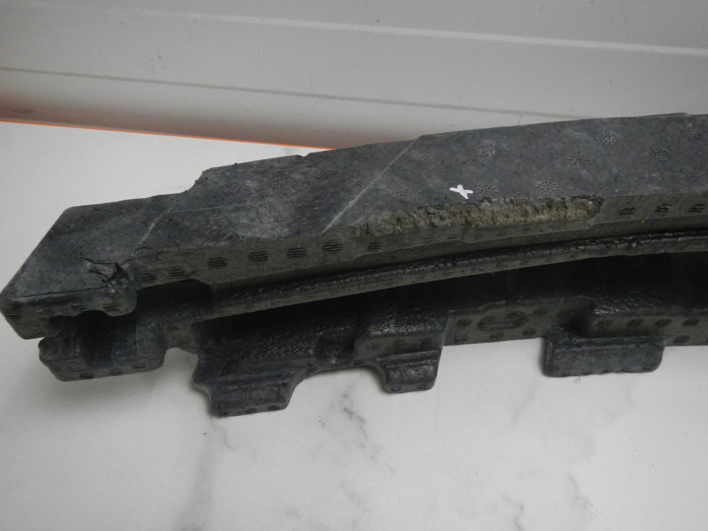 Наполнитель переднего бампера