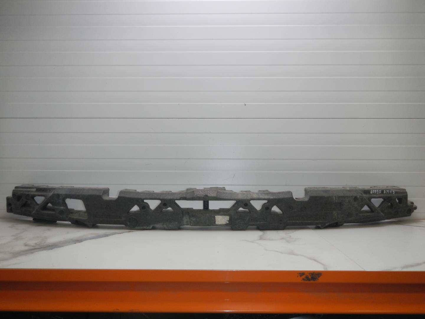 Наполнитель переднего бампера