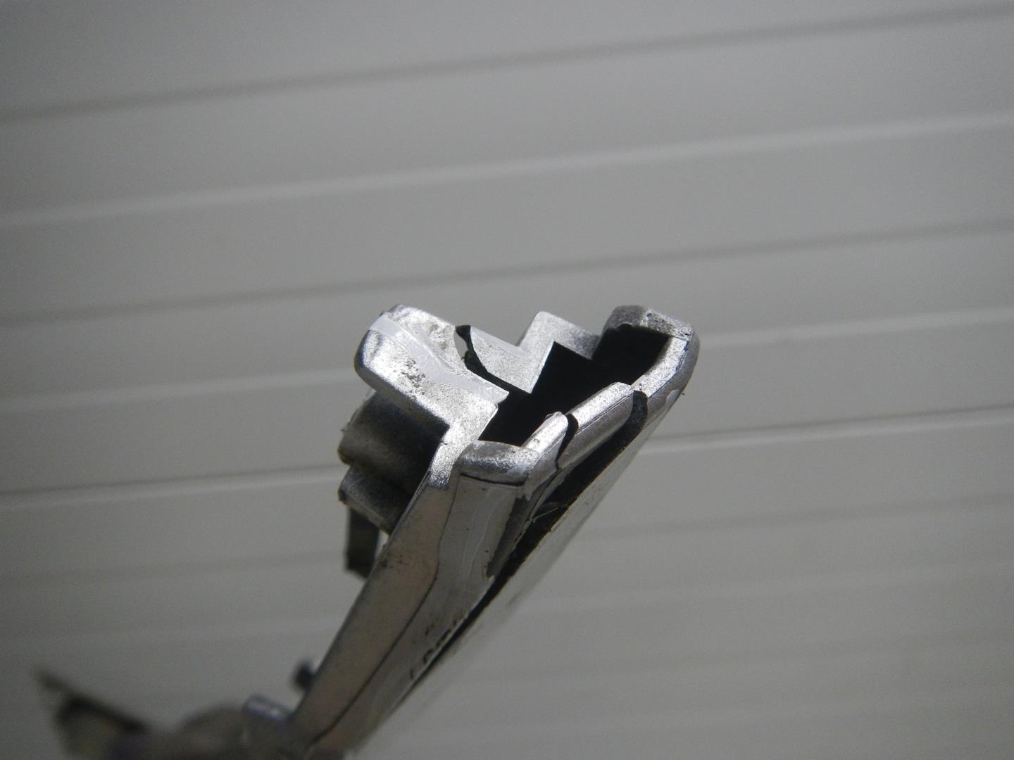 Молдинг заднего бампера