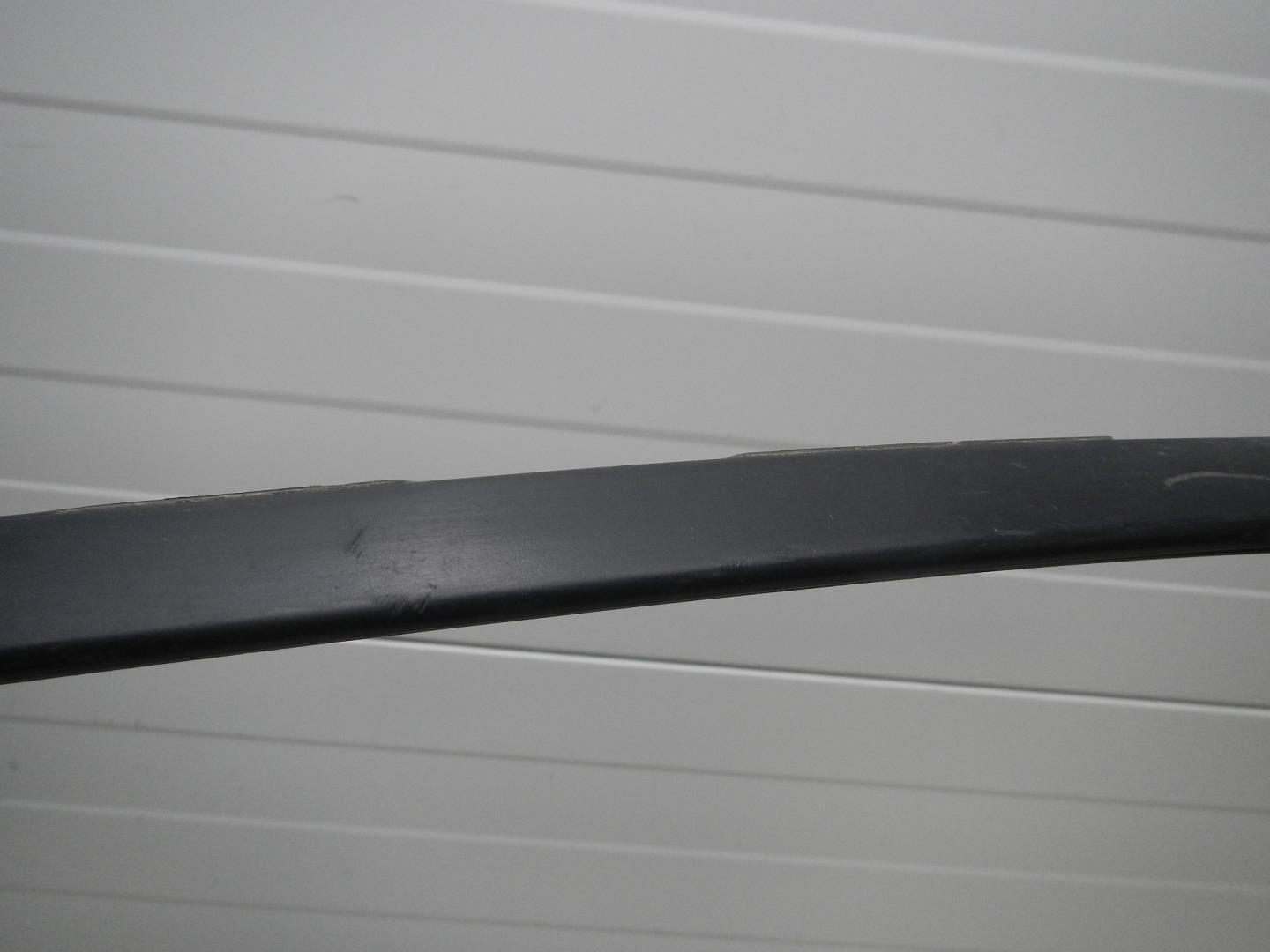 Молдинг лобового стекла