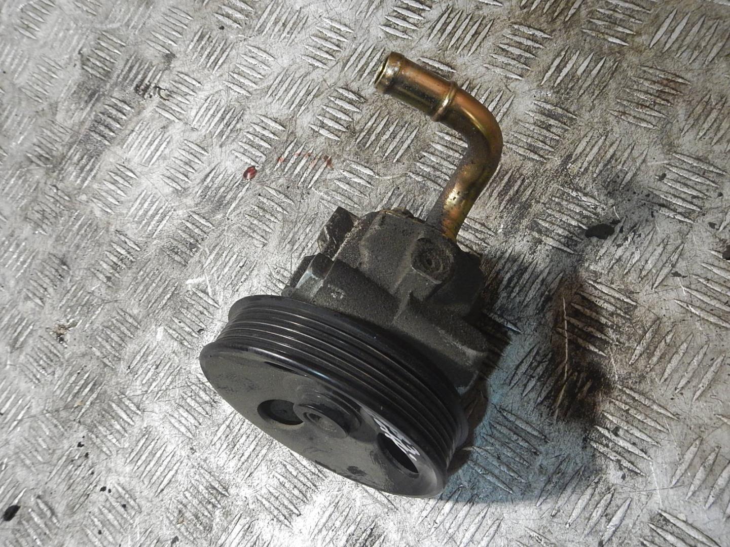 Насос ГУР (гидроусилитель руля)