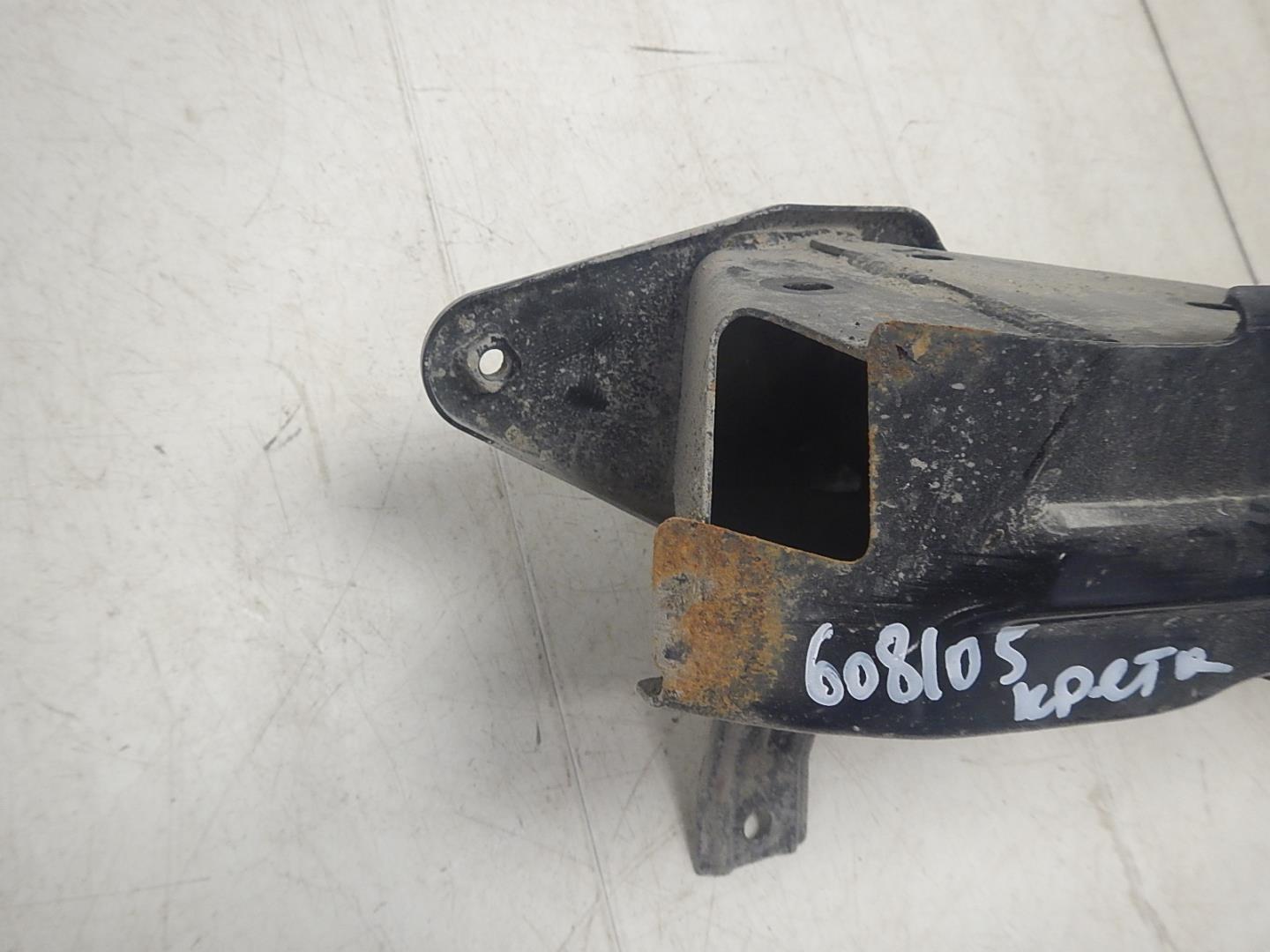 Усилитель заднего бампера