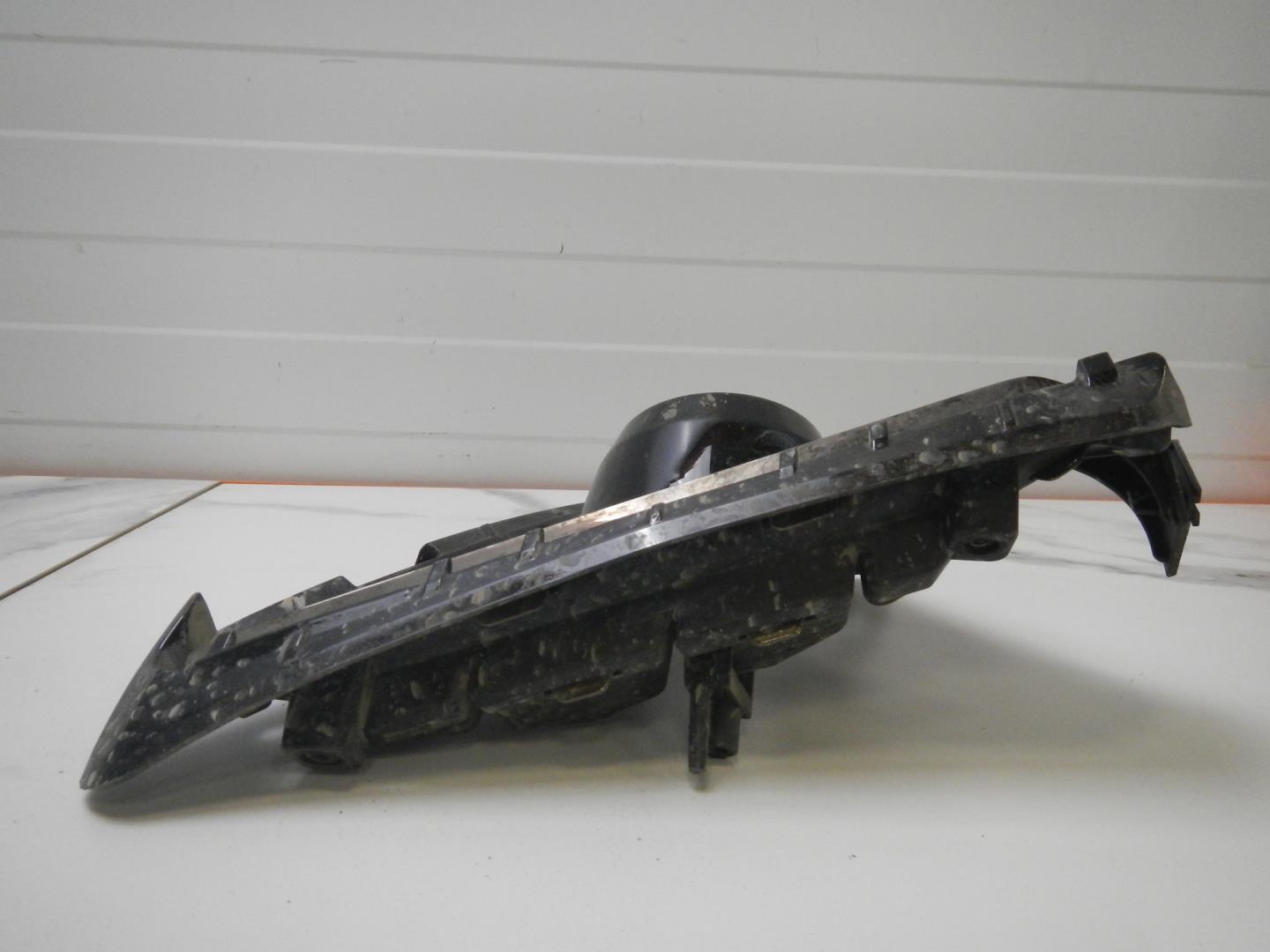 Решетка в бампер левая