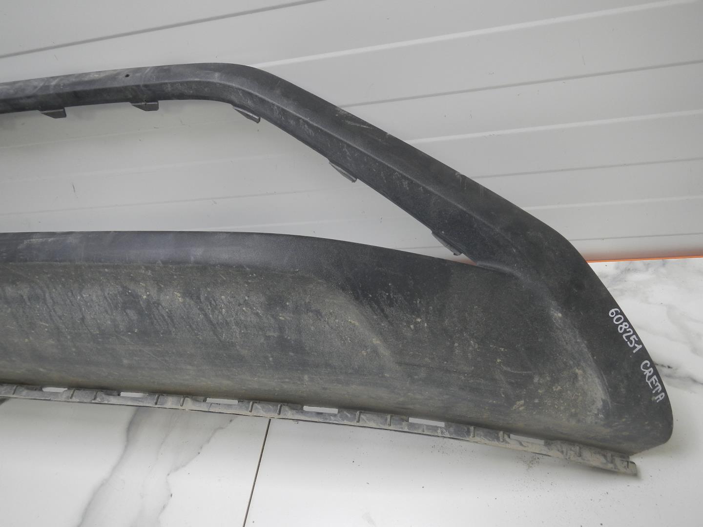 Накладка переднего бампера