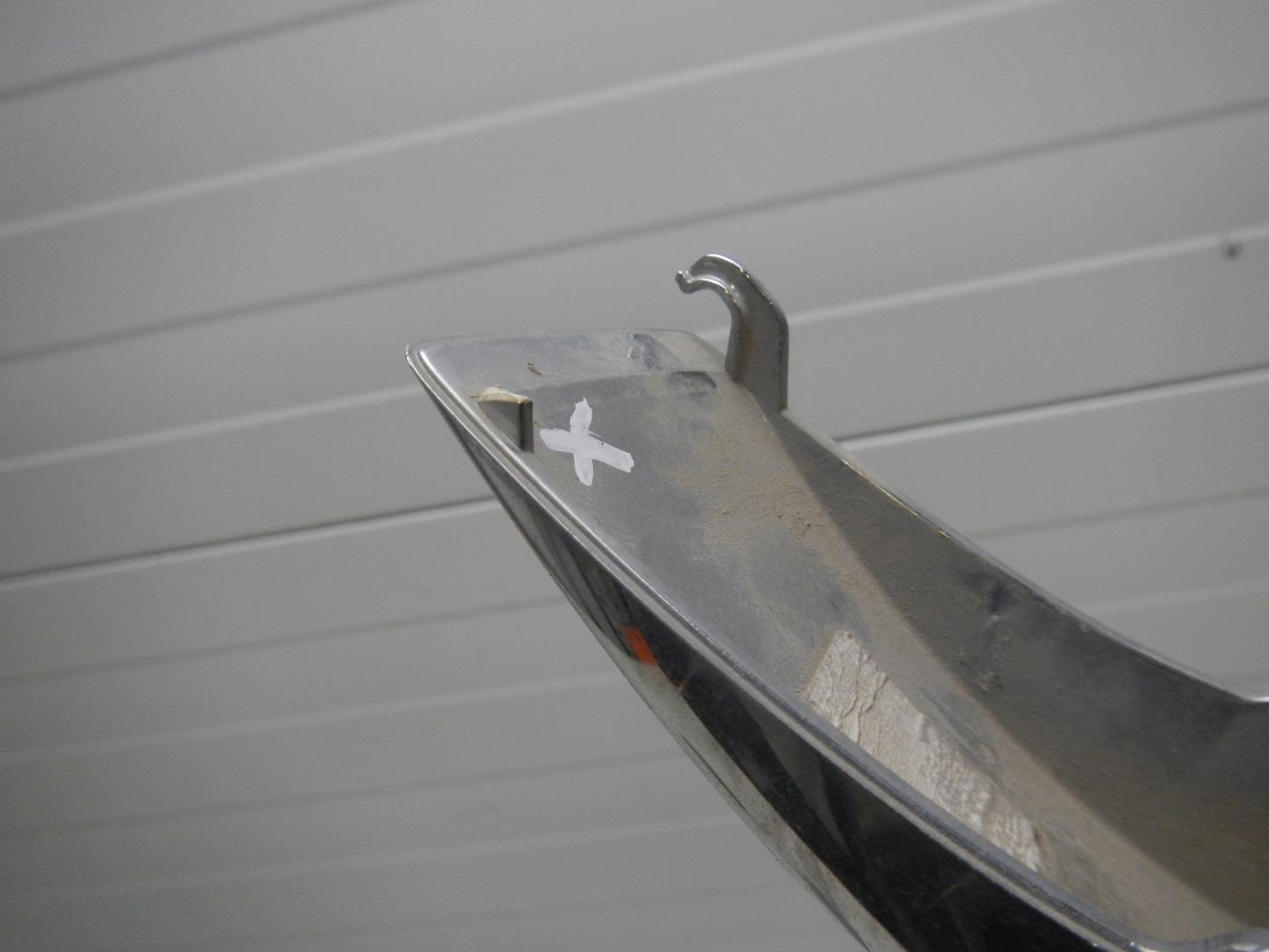 Накладка переднего бампера правая