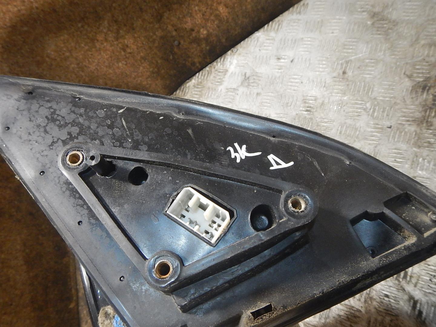 Зеркало левое электрическое