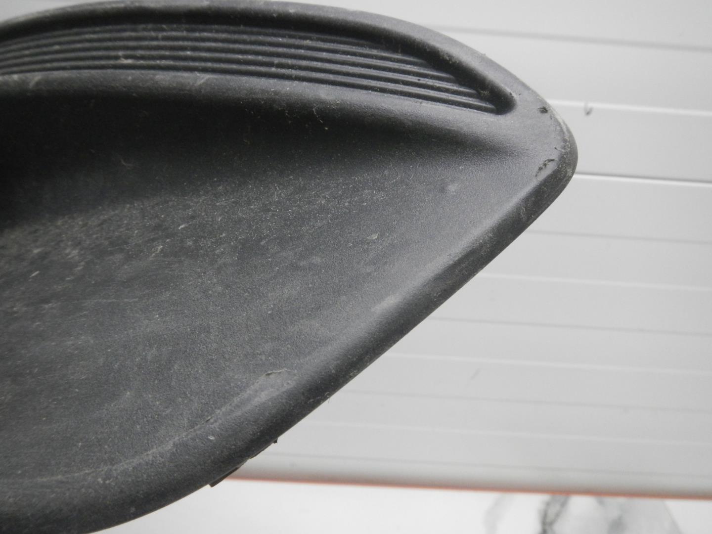 Решетка в бампер правая