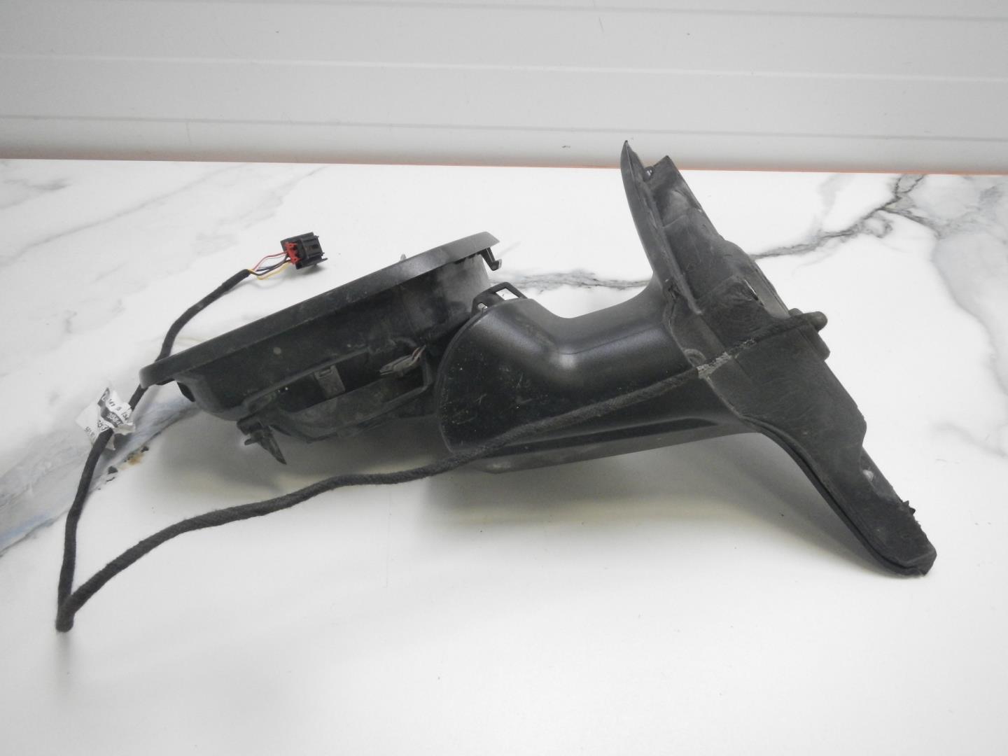 Зеркало левое электрическое