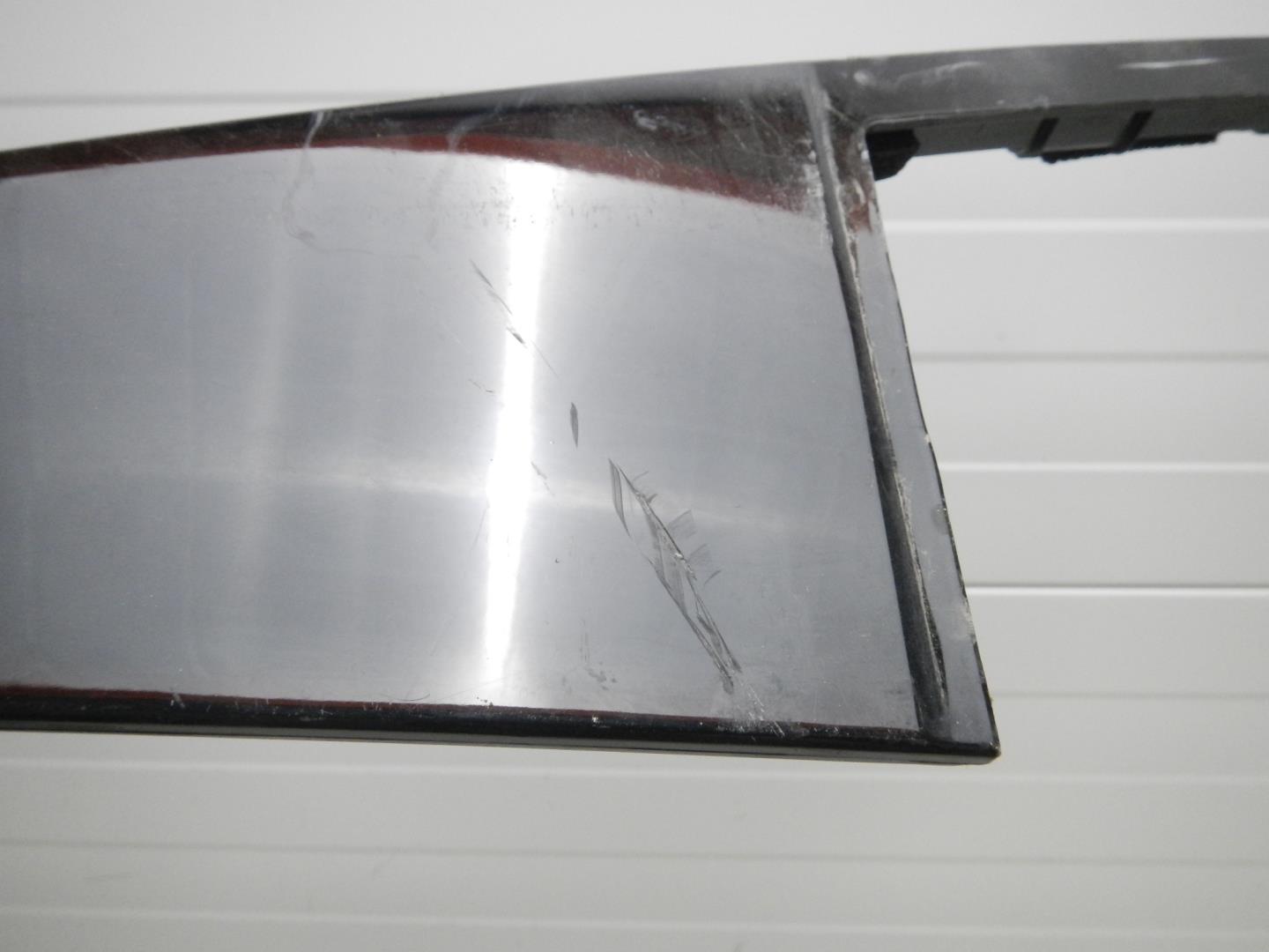 Накладка двери задней правой