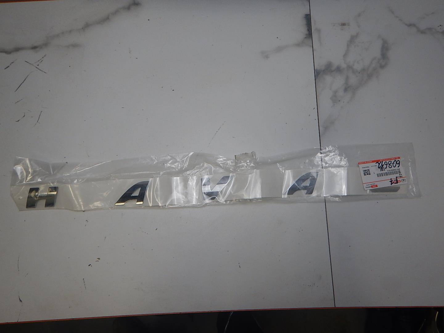 Эмблема на крышку багажника