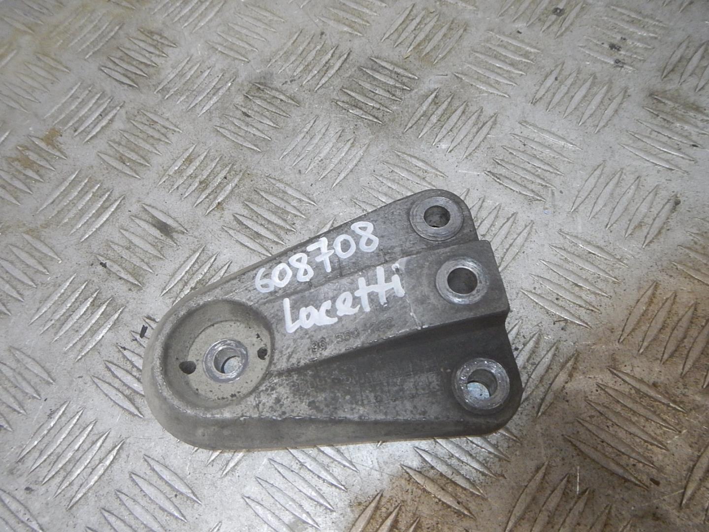 Кронштейн двигателя правый