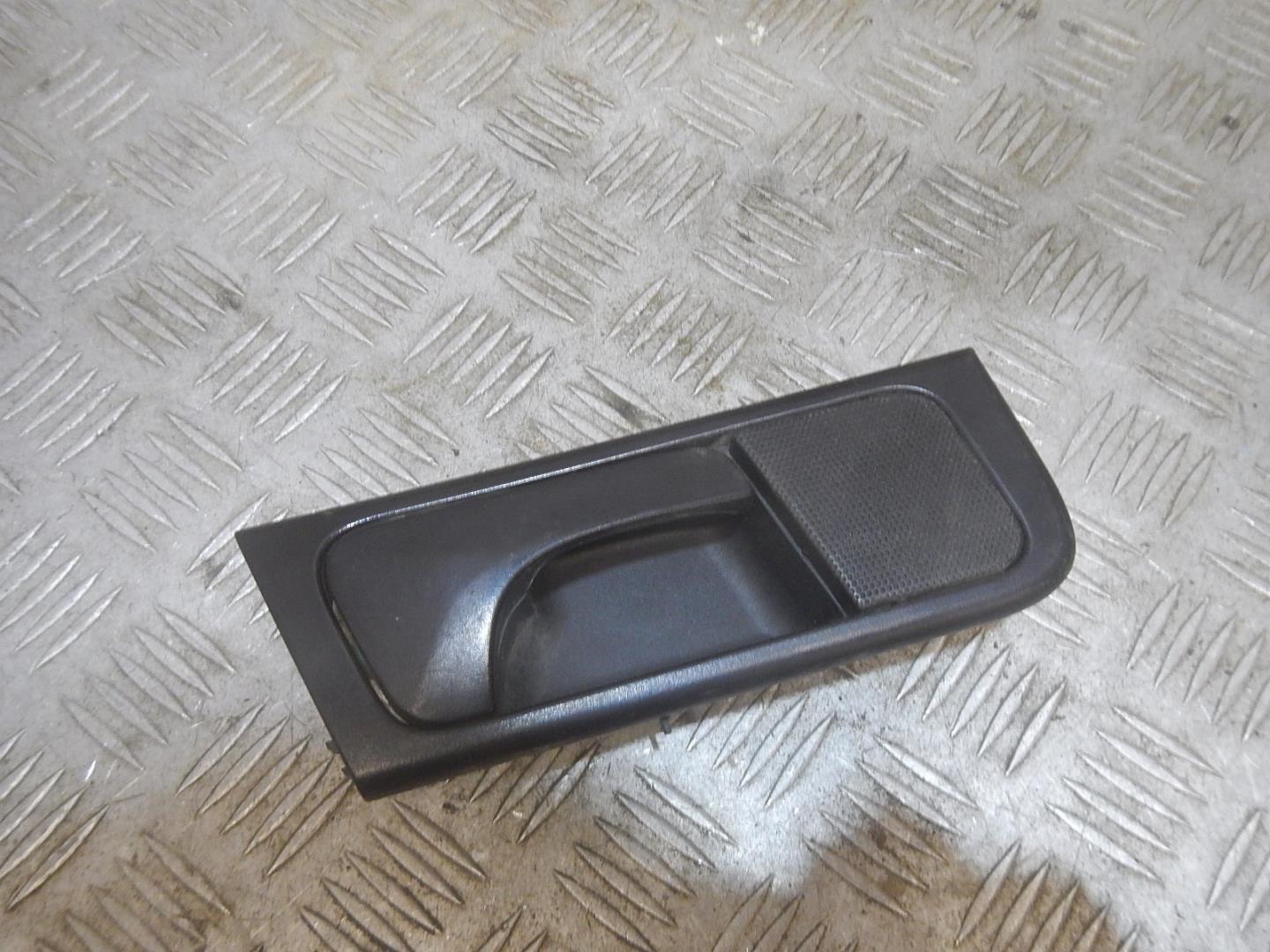 Ручка двери внутренняя правая