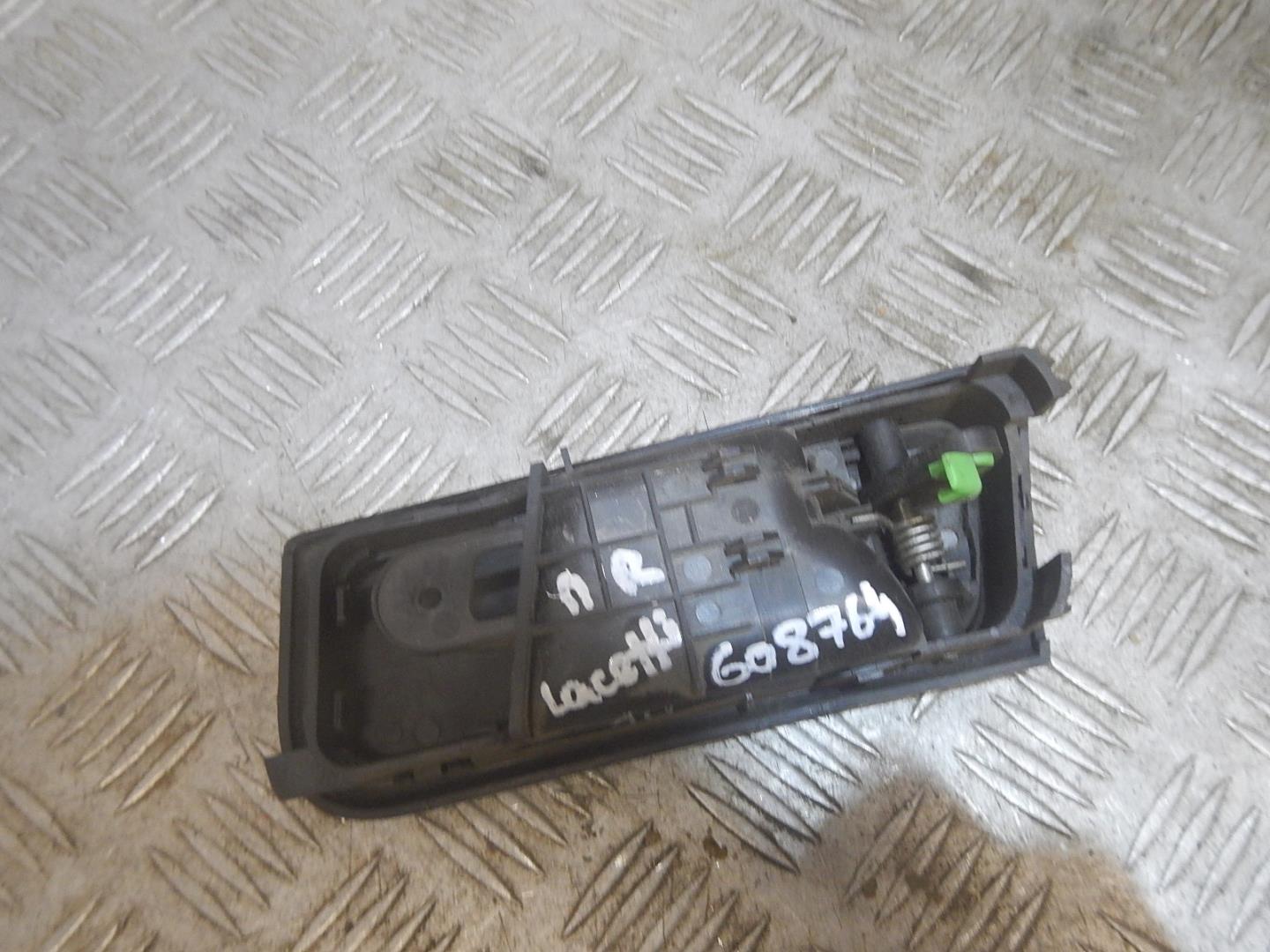 Ручка двери внутренняя правая