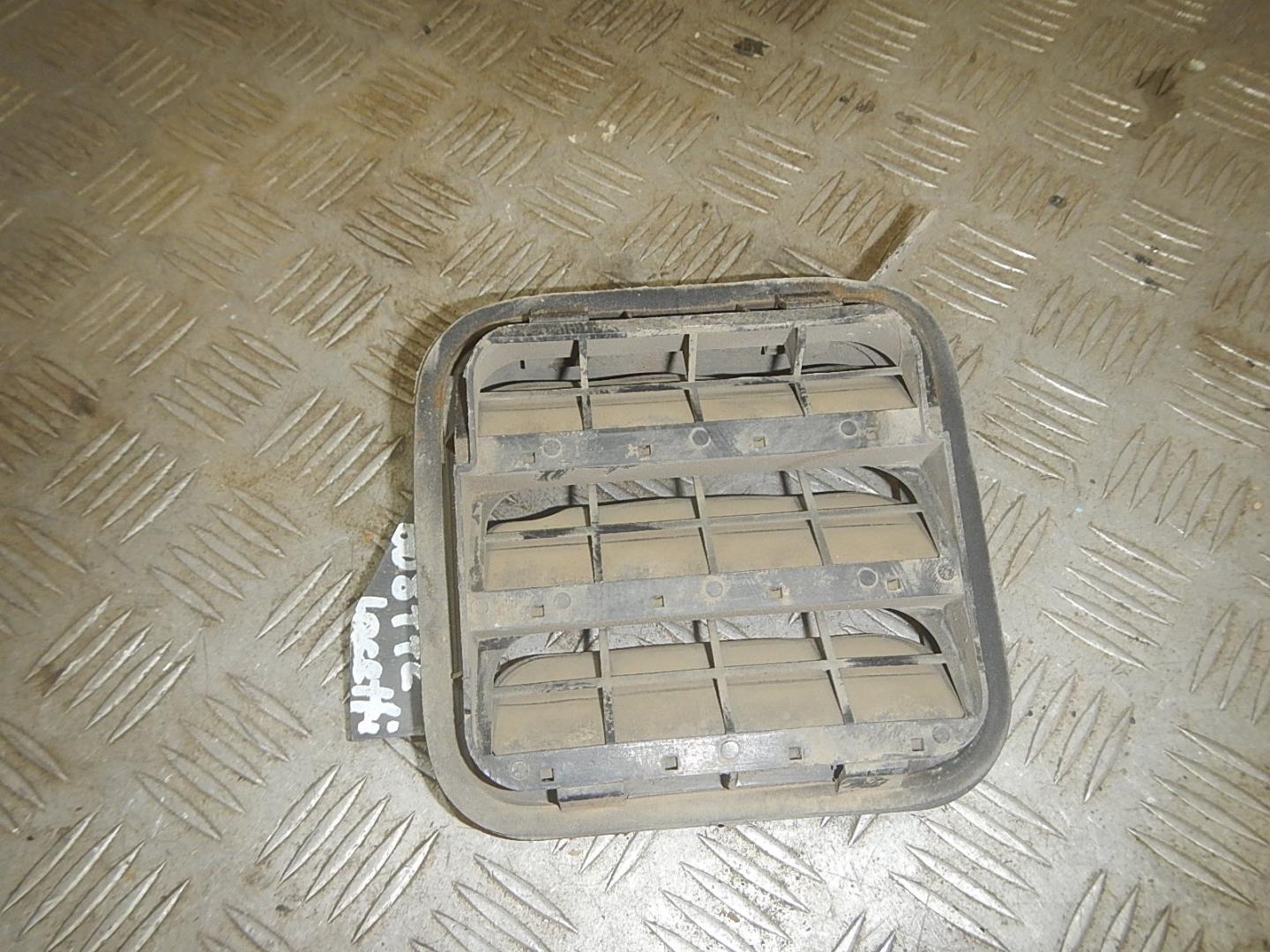 Решетка вентиляционная