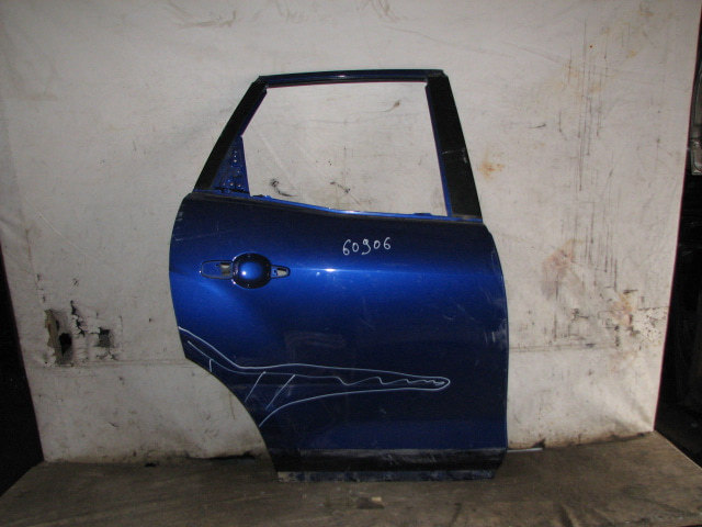 Дверь задняя правая