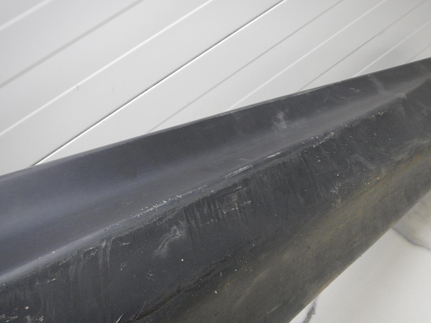 Молдинг передней правой двери