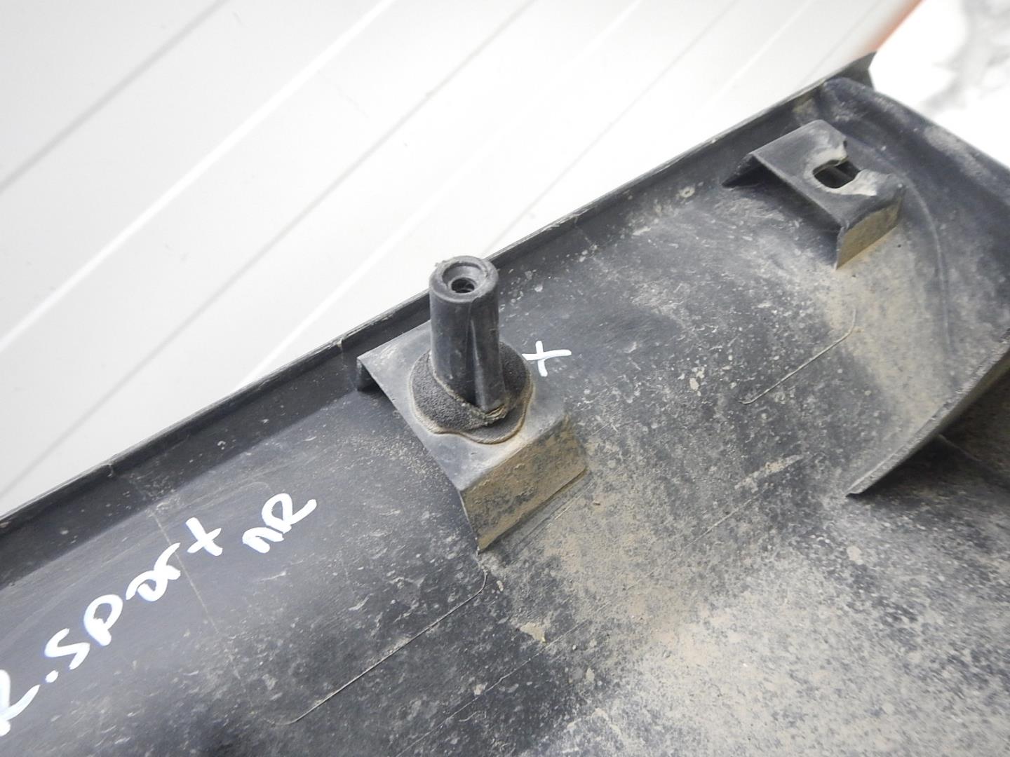 Молдинг передней правой двери