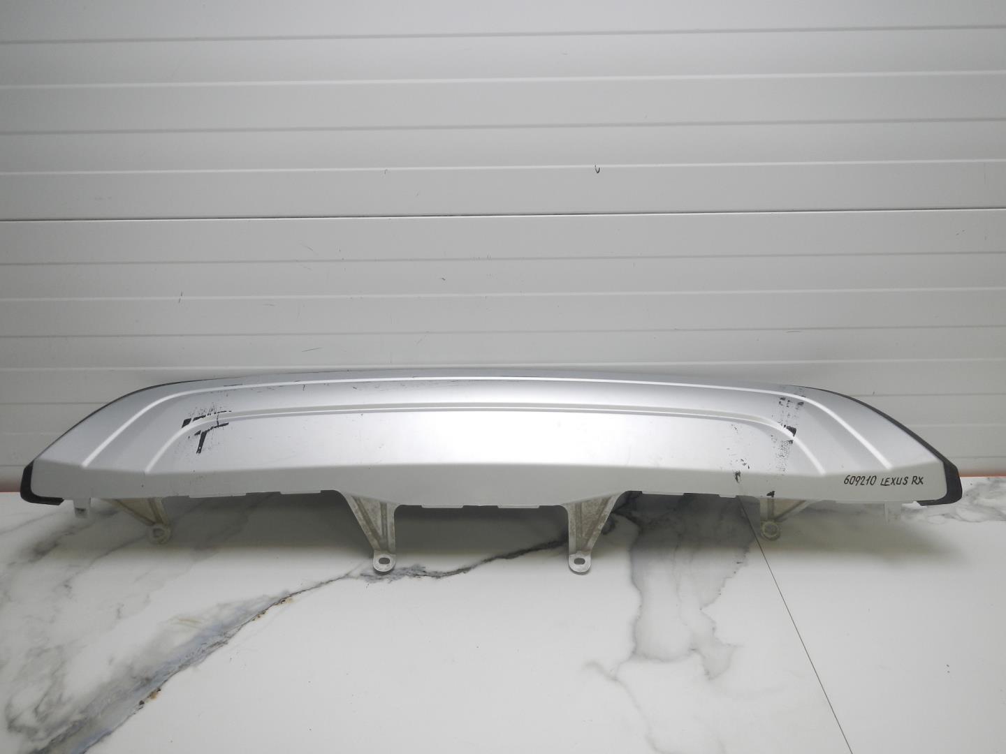 Накладка заднего бампера