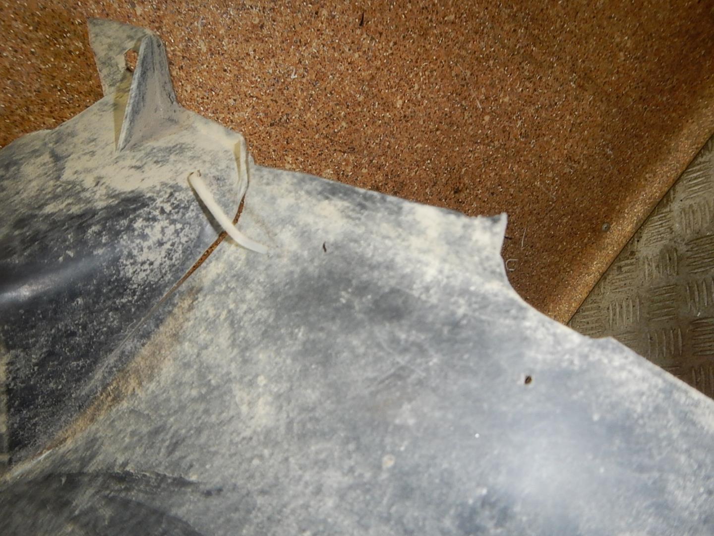 Локер передний правый