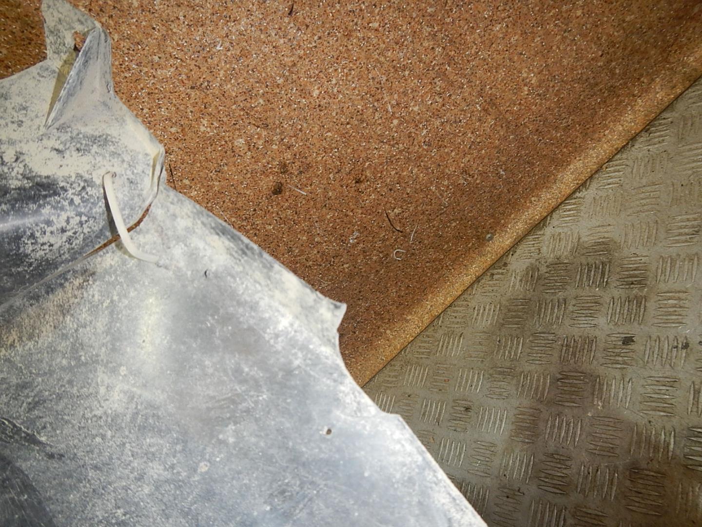 Локер передний правый