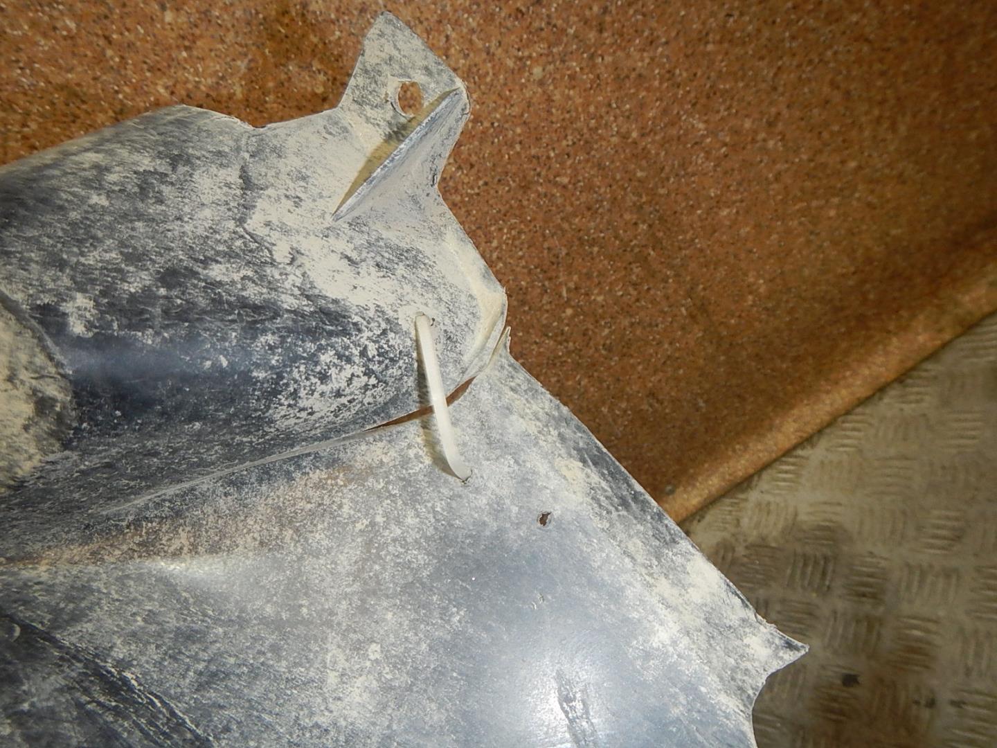 Локер передний правый