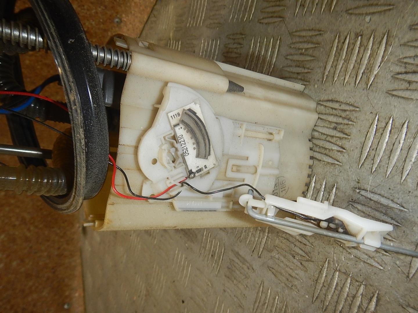 Насос топливный электрический