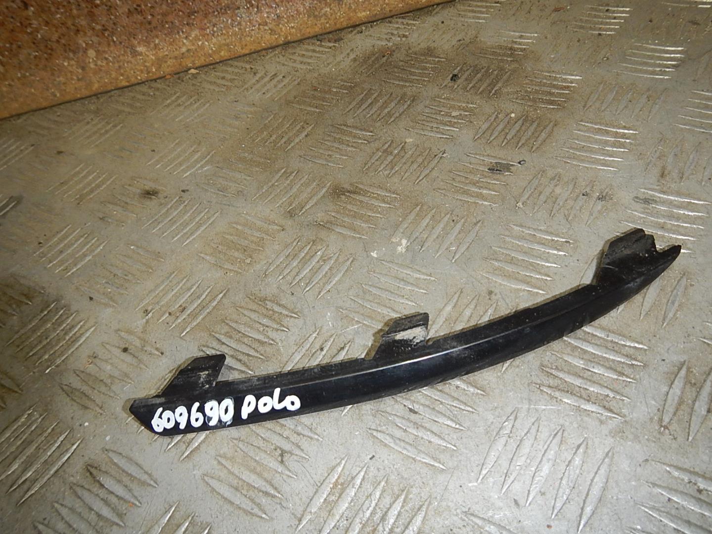 Молдинг заднего бампера