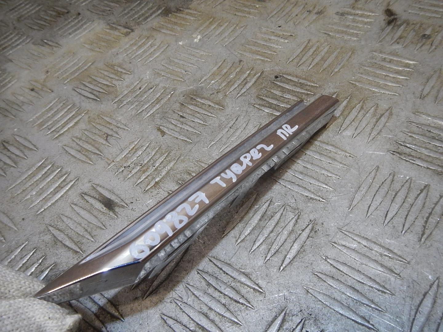 Накладка на решетку радиатора