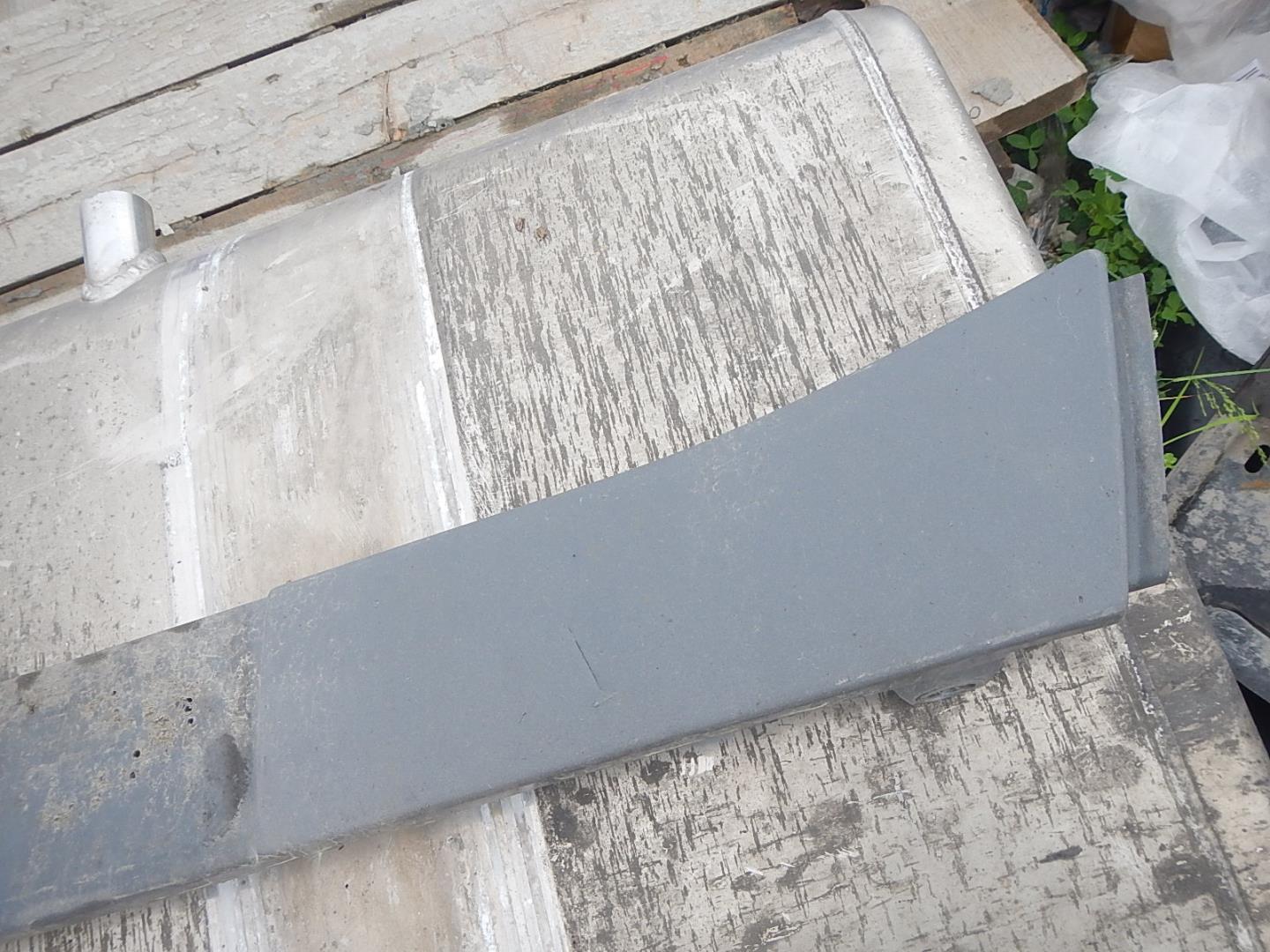 Накладка переднего бампера