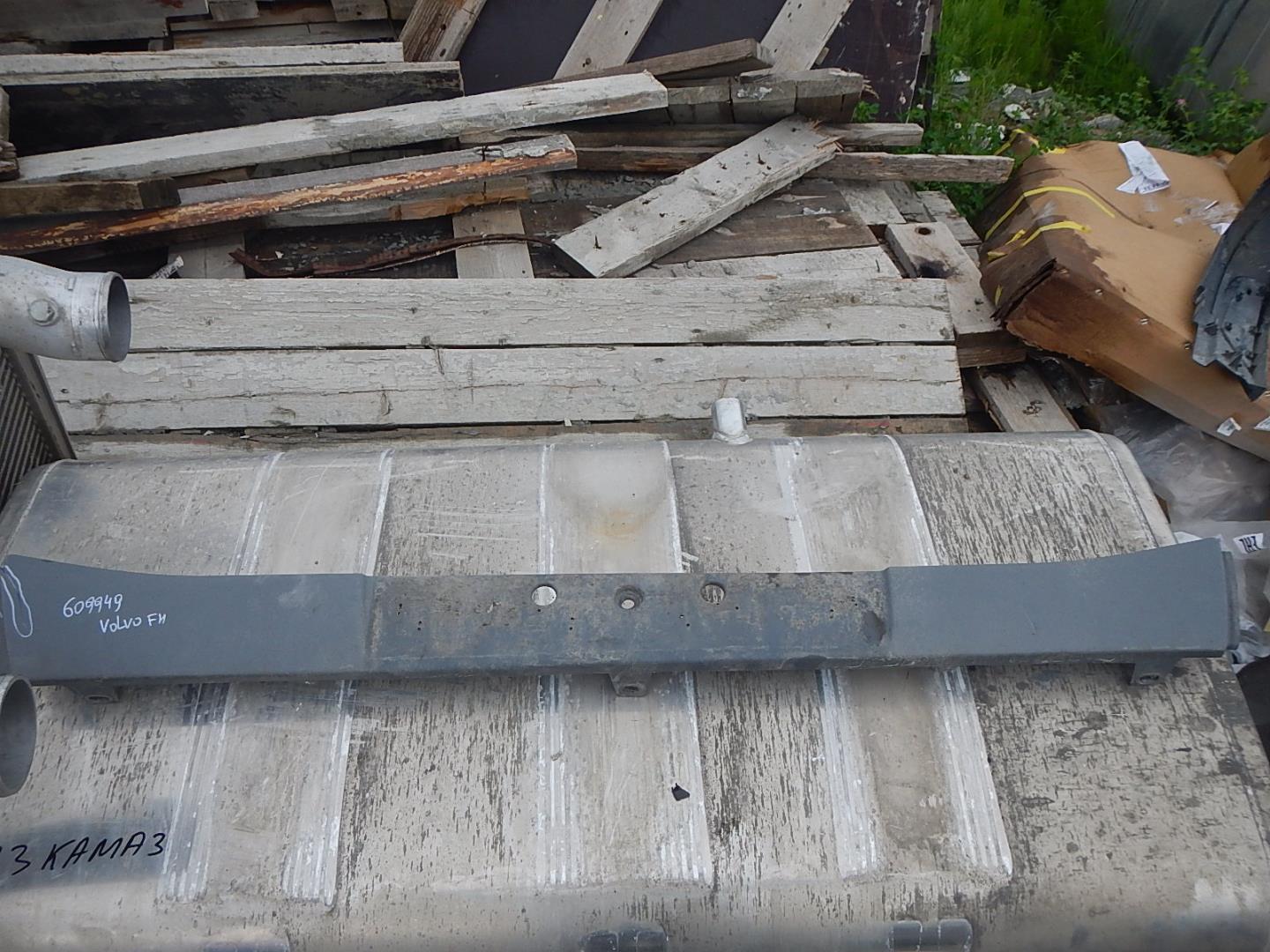 Накладка переднего бампера