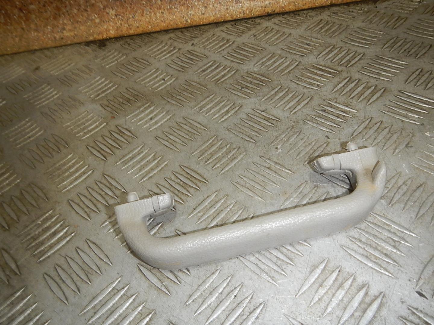 Ручка внутренняя потолочная