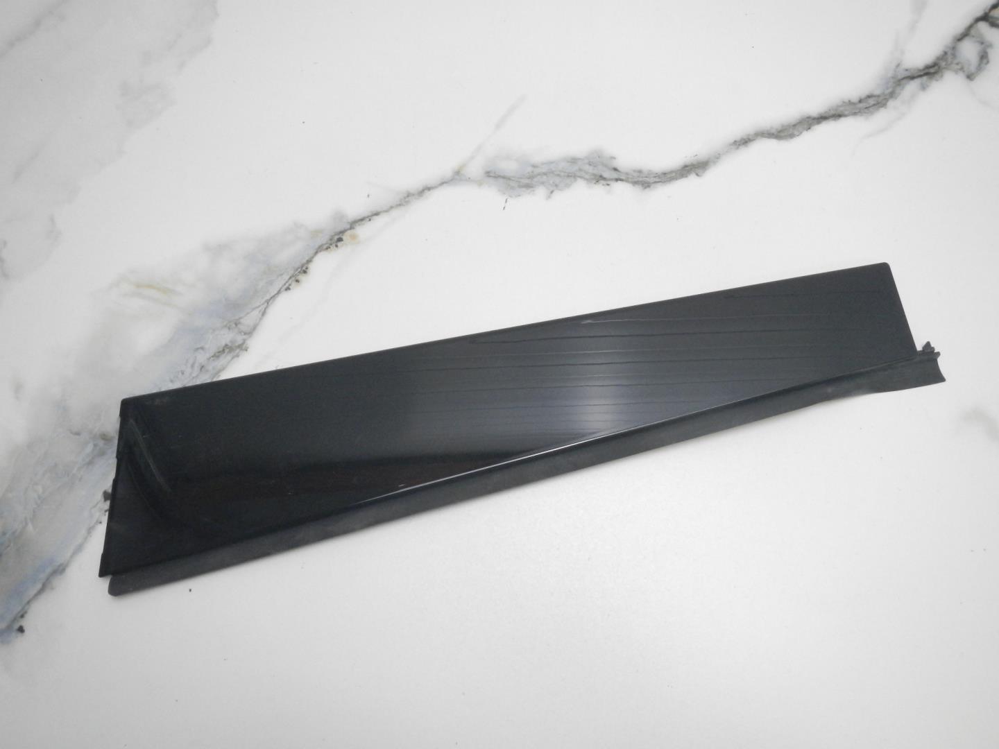 Накладка двери задней правой