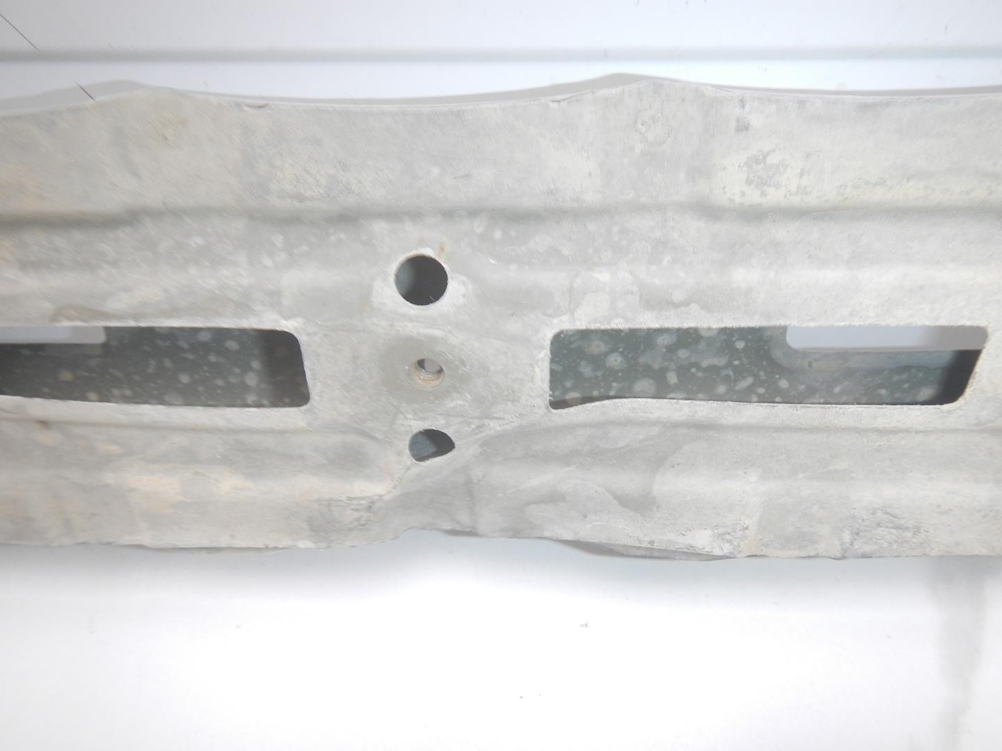 Балка подрадиаторная