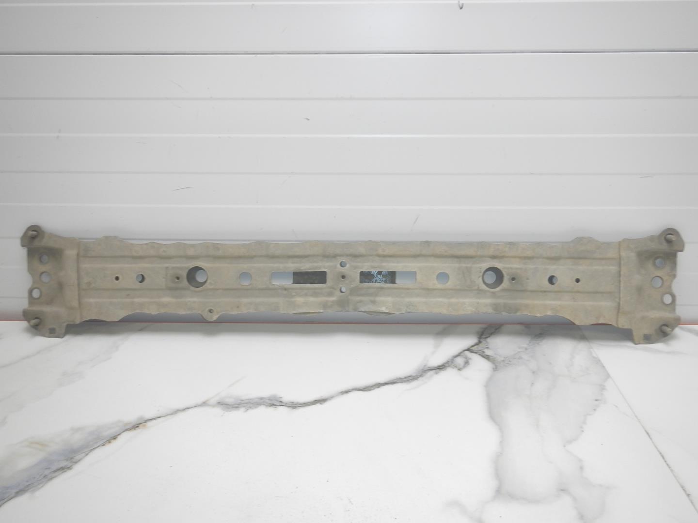 Балка подрадиаторная