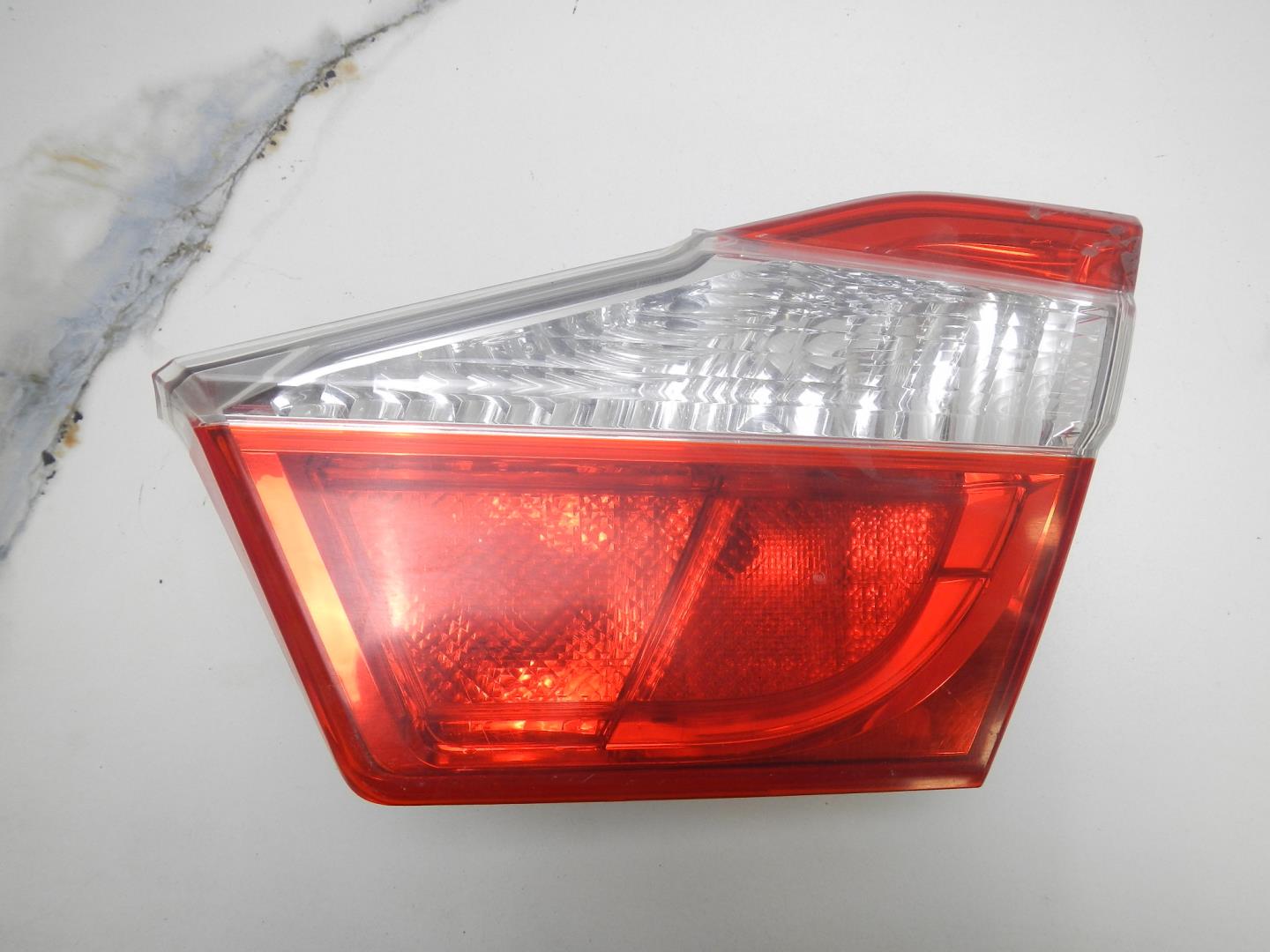 Фонарь задний внутренний правый