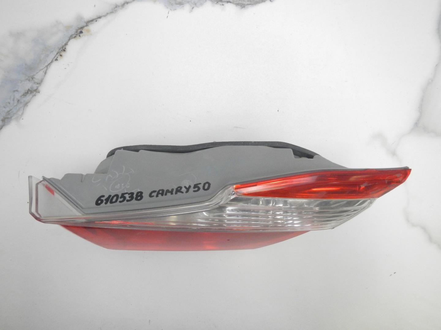 Фонарь задний внутренний правый