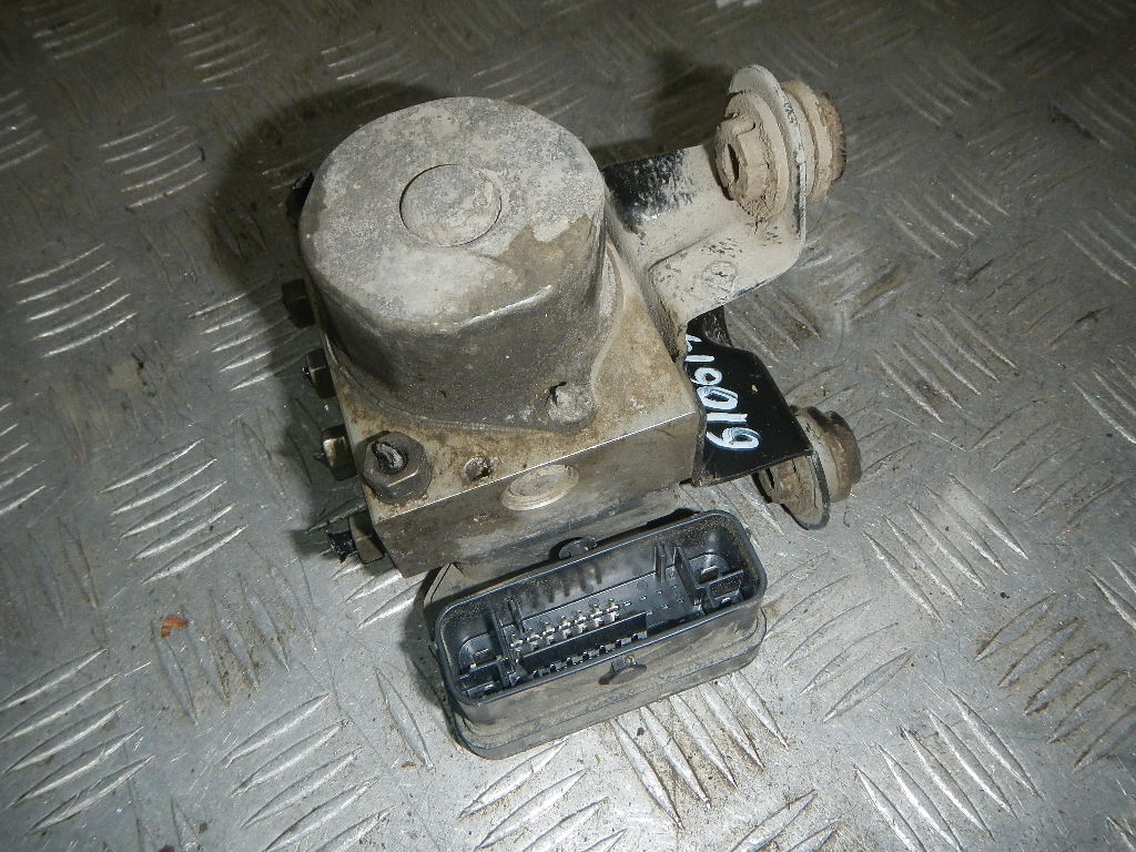 Блок ABS (насос)