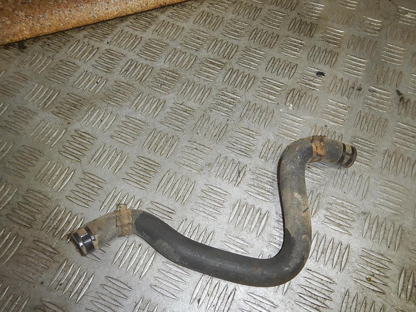 Шланг системы охлаждения