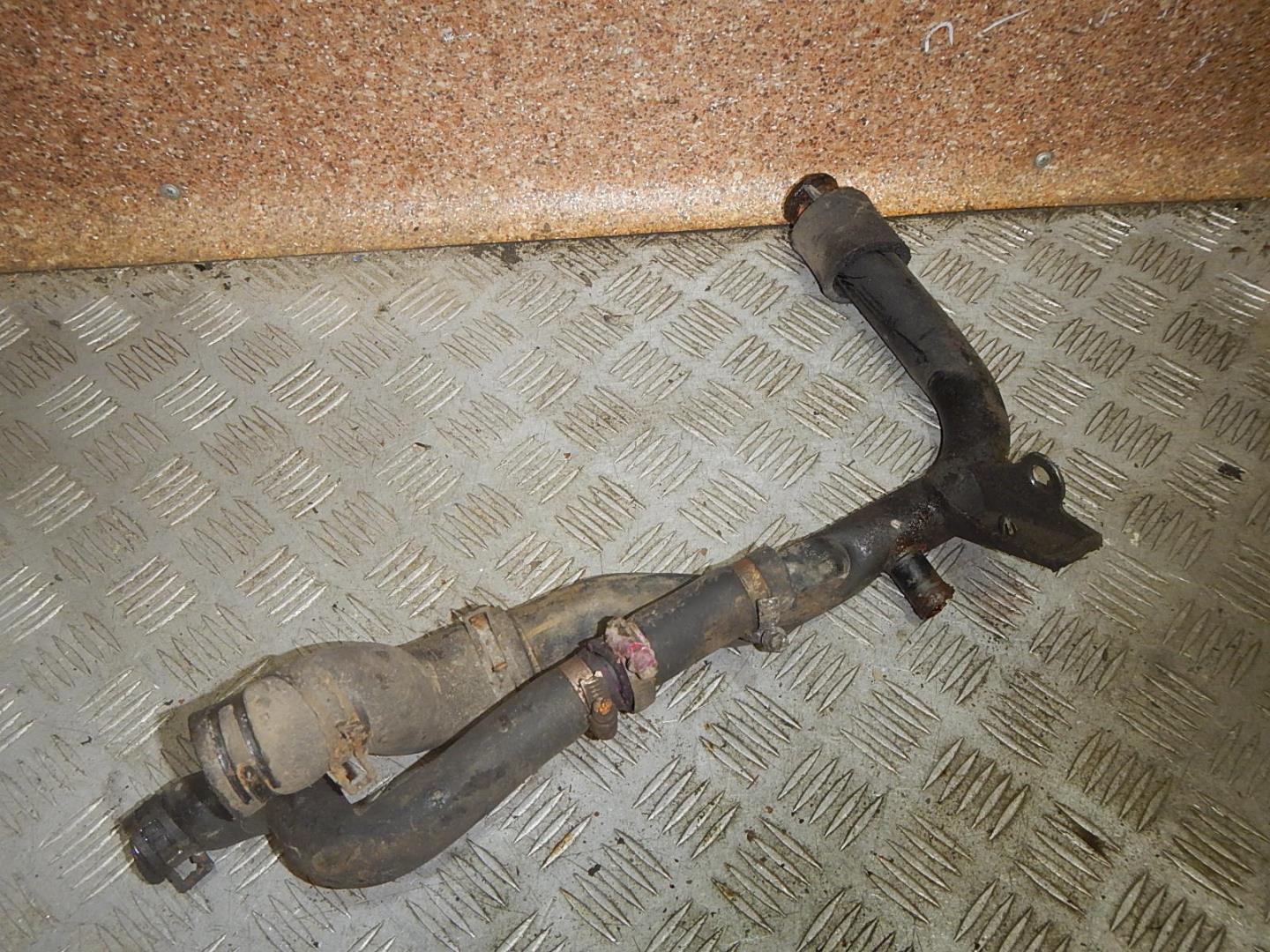 Трубка системы охлаждения