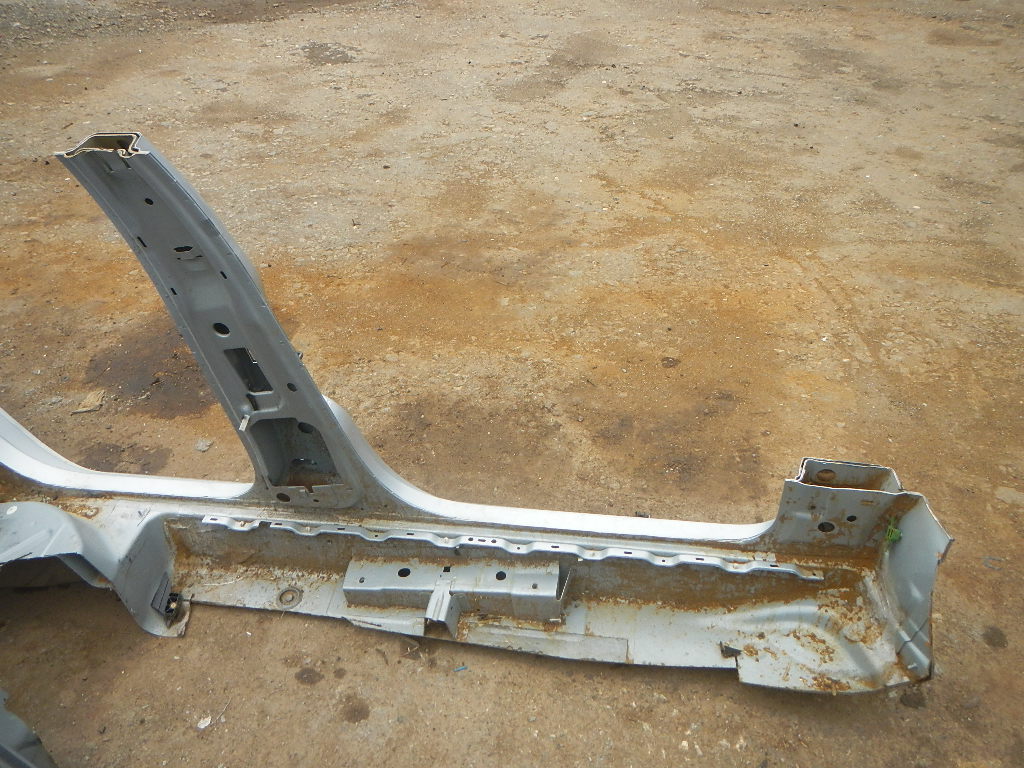 Кузовной элемент