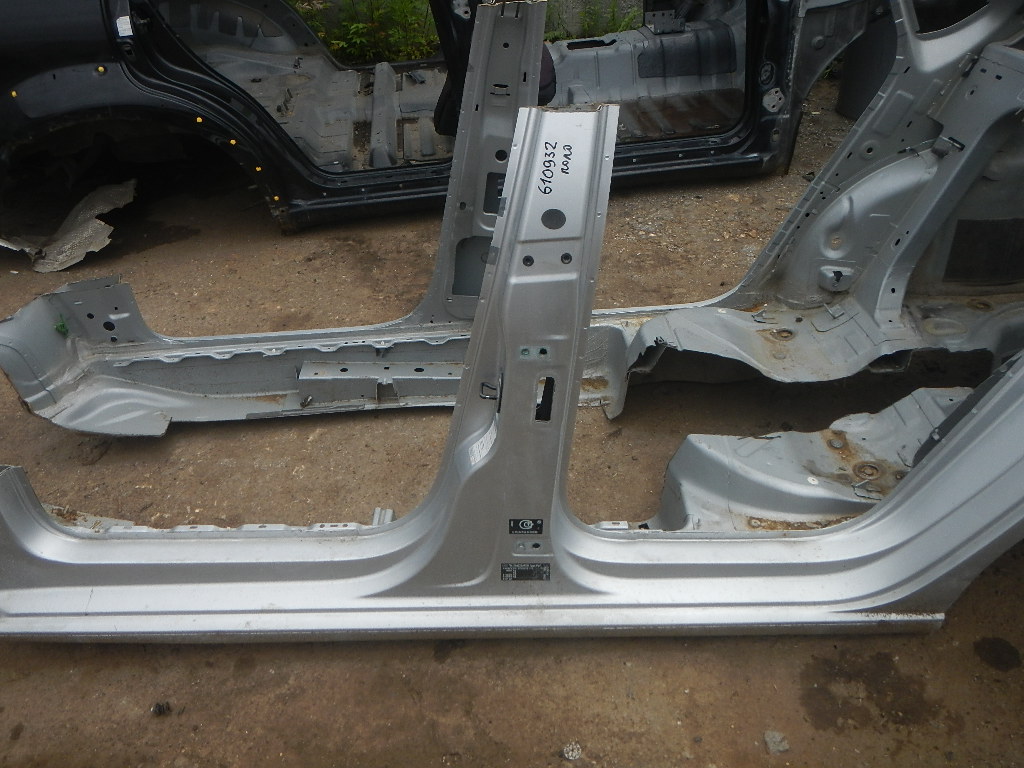 Кузовной элемент