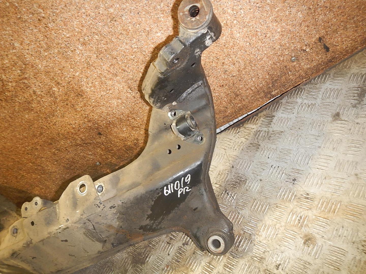 Балка подмоторная