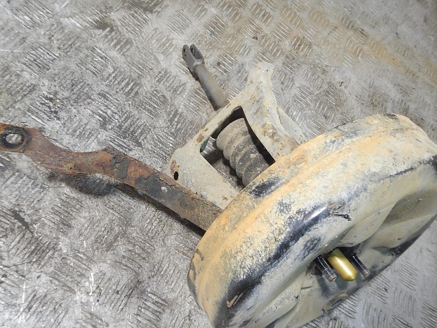 Усилитель тормозов вакуумный