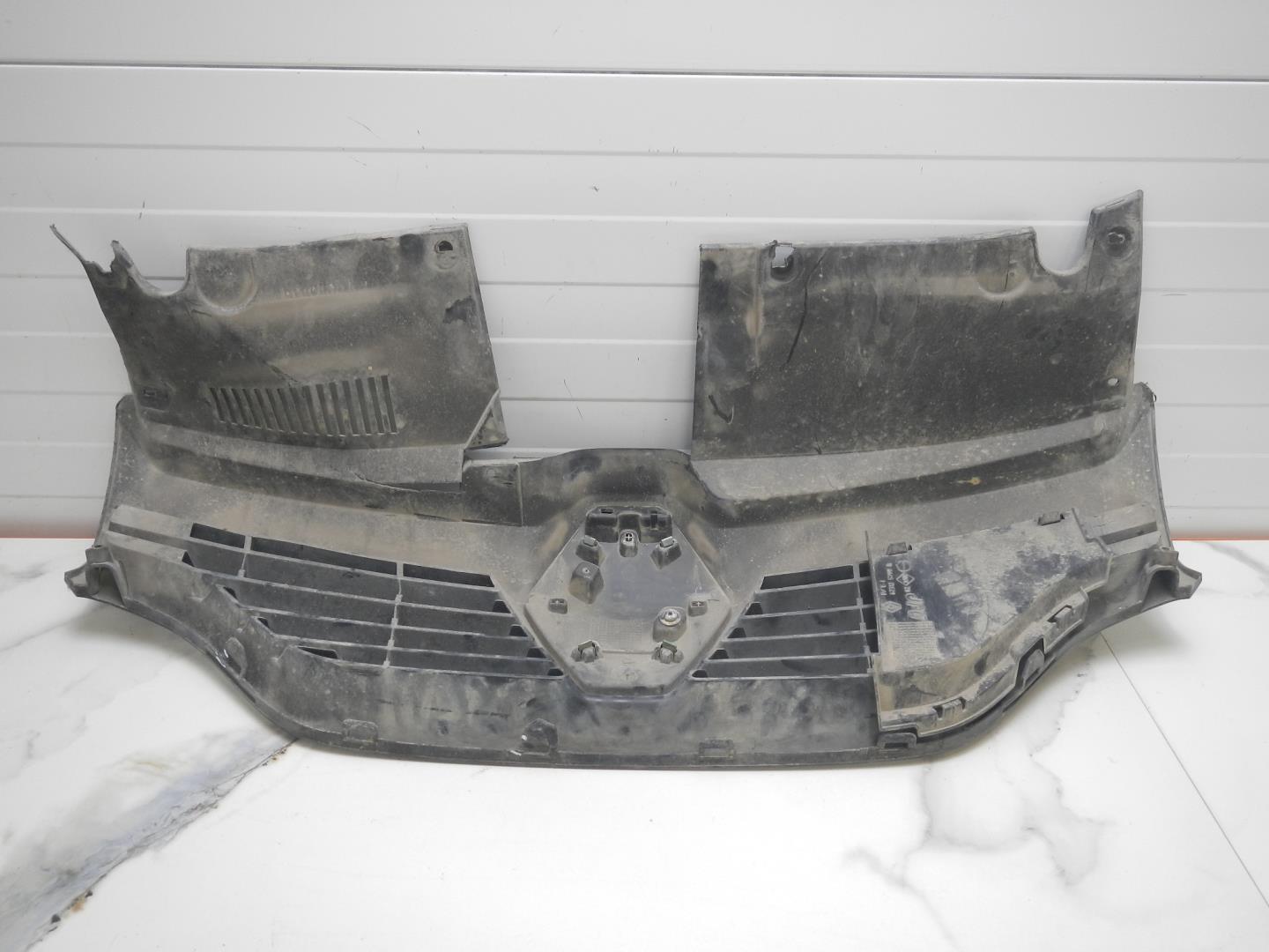 Решетка радиатора