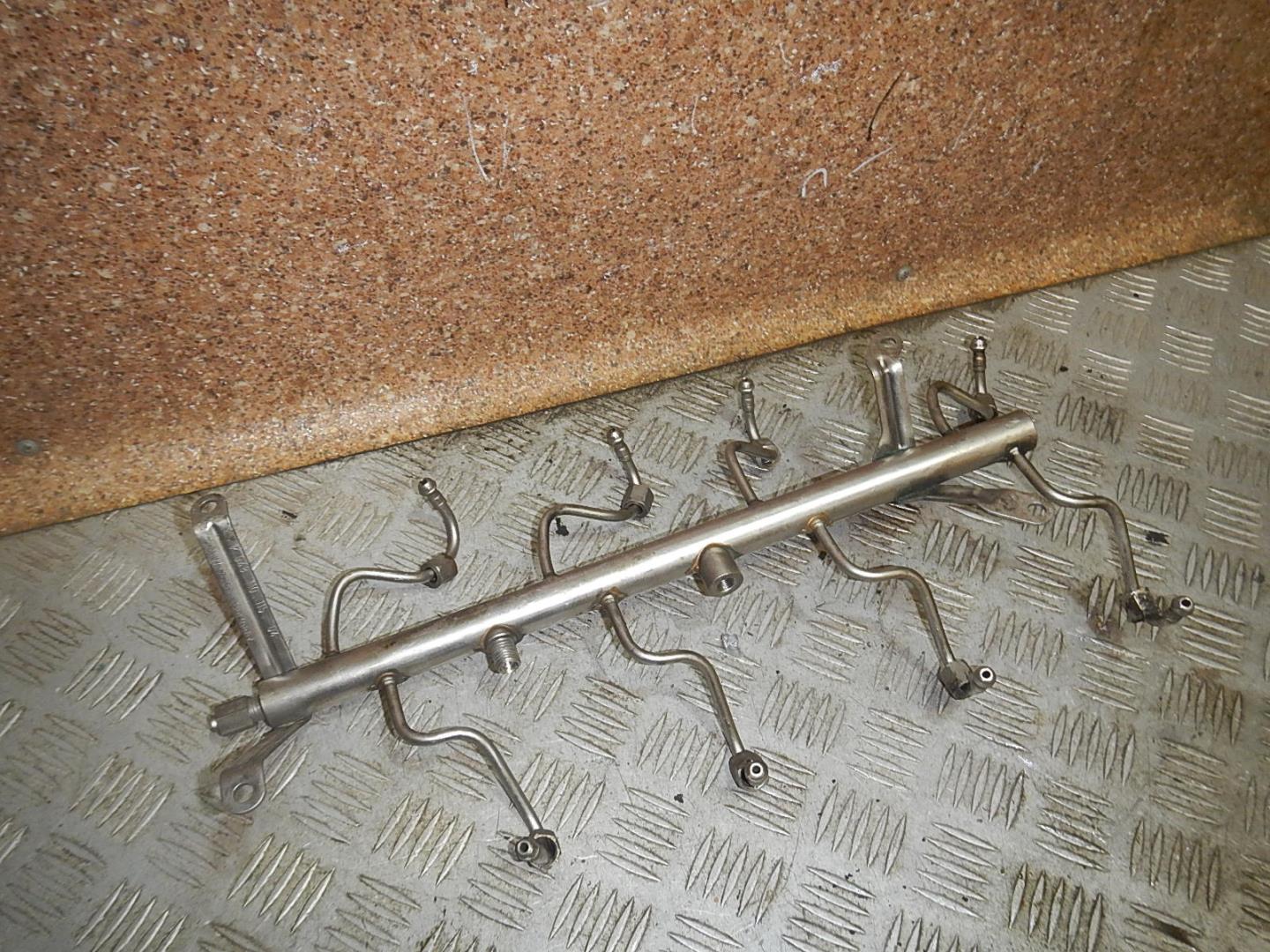 Рейка топливная (рампа)